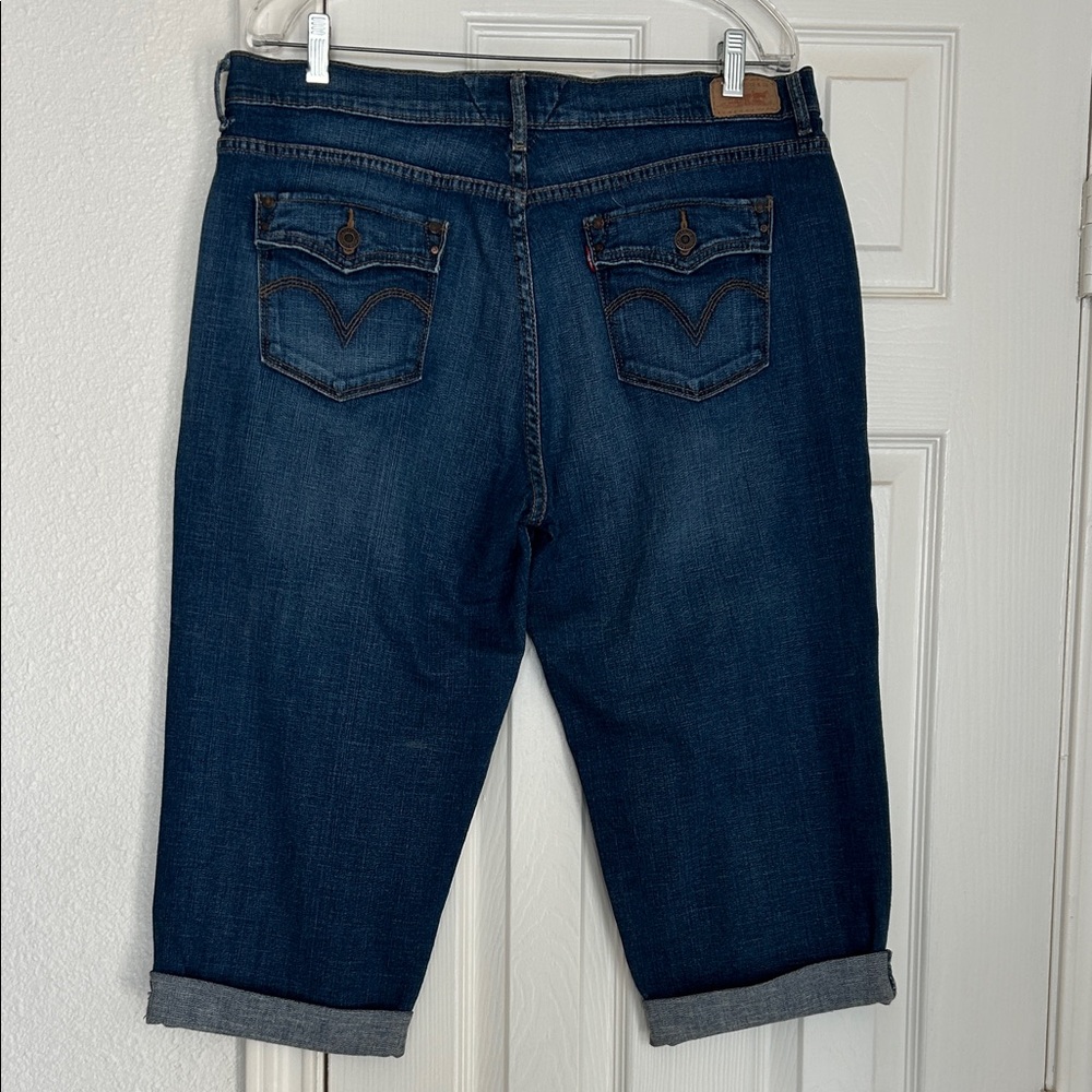 Levi’s Dark Blue Women’s Cropped Jeans